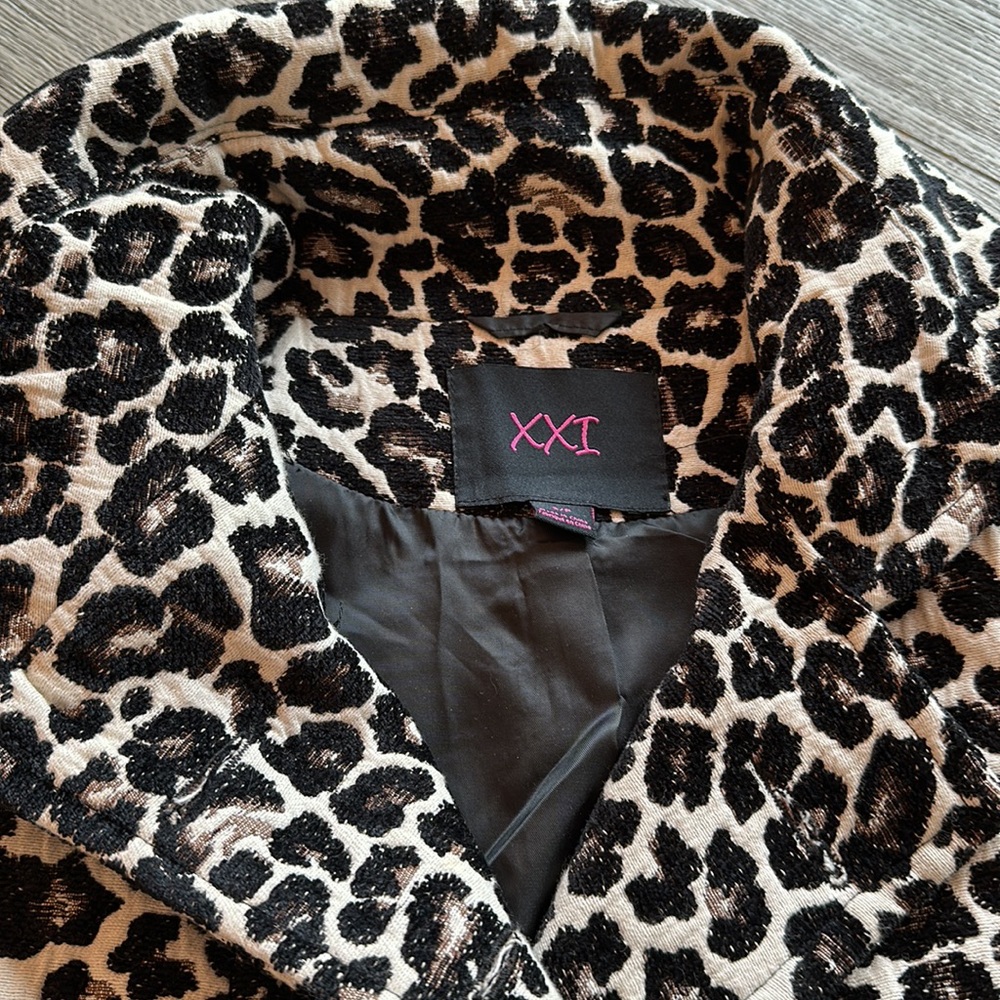 Jacket - Picture 3 of 6
